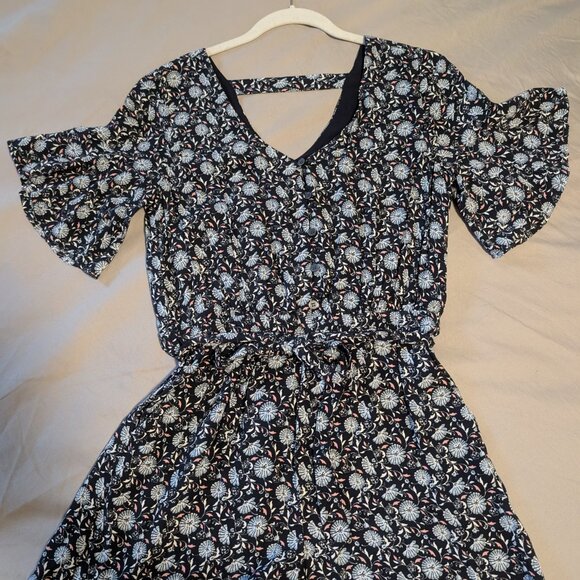 LOFT Blue Floral, Short-Sleeved Romper (Size S) - Picture 6 of 7